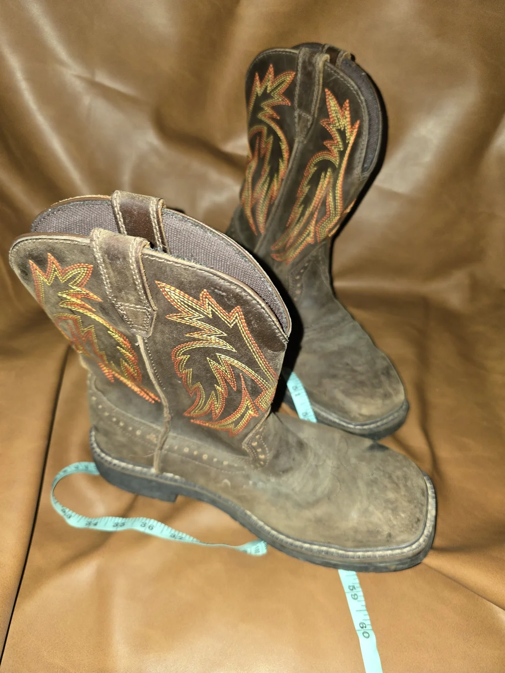 Men's 8.5 Brown Western Work Boots with Embroidered Flame Detail